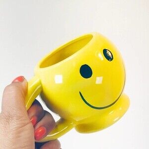 Smiley Happy Face Emoji Mug Yellow Coffee Cup Mid Century Retro Kitsch Emoji